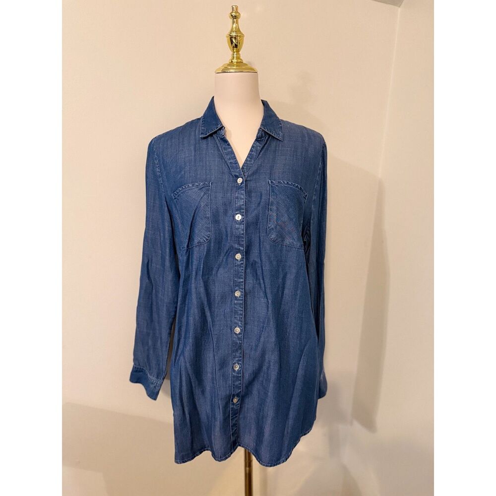 Chico’s Size 1 M Blue Lyocell Chambray Denim Tunic Button Down Shirt